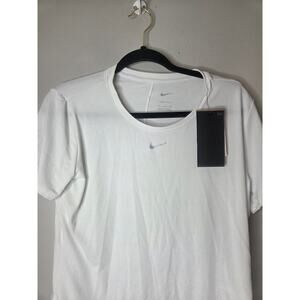 Nike Dri-FIT UV Women’s Medium White Short Sleeve Crew Neck Shirt NWT
